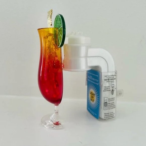 Bath & Body Works Tropical Cocktail Drink Nightlight Wallflowers Plug - Picture 3 of 3